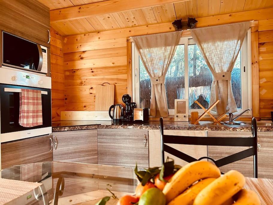 Chalet Bois Jacuzzi Bessan Exterior foto